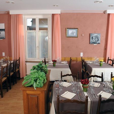 Hotel De La Gare Yvonand Экстерьер фото