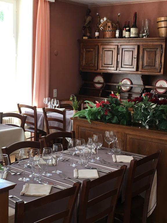 Hotel De La Gare Yvonand Экстерьер фото